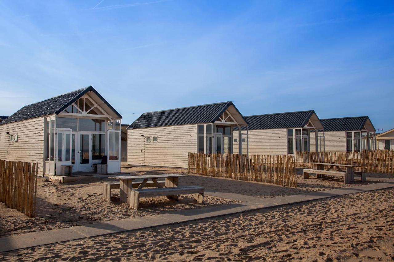 Surf en beach strandhuisjes Villa Katwijk aan Zee Buitenkant foto