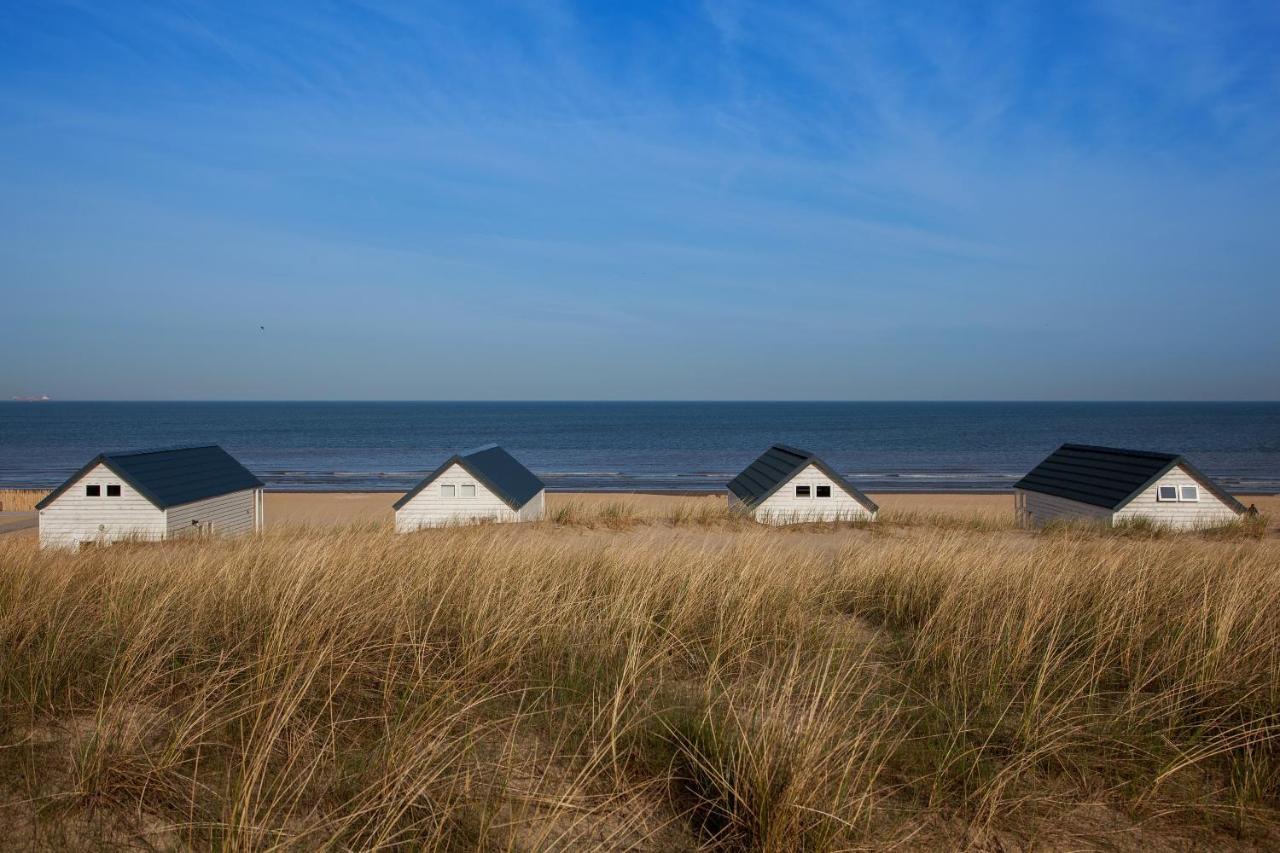 Surf en beach strandhuisjes Katwijk aan Zee Buitenkant foto